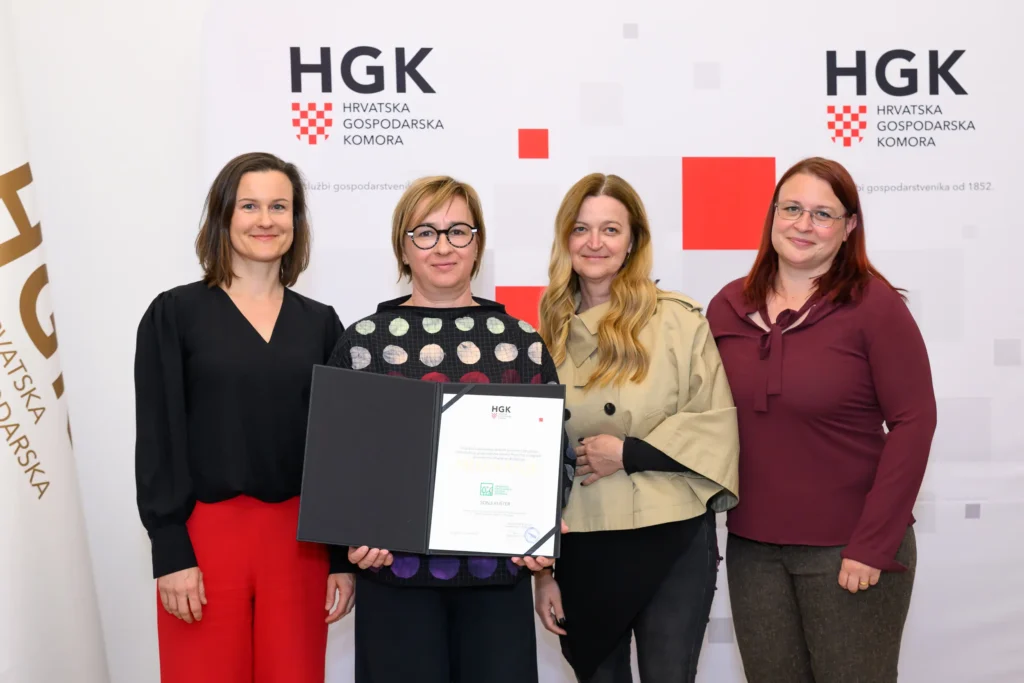 Jelena Sekelj - direktorica Parkova, Sonja Kušter - rukovoditeljica RJ Zelene površine, Romana Brkić Knežević - rukovoditeljica RJ Groblje, te Nina Vugrinec - viša stručna suradnica za hortikulturu